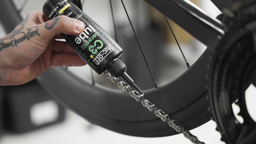 ako-namazat-retaz-na-bickyli